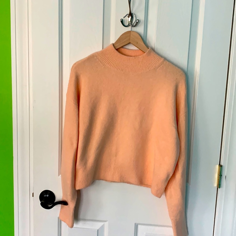 Woman's sweater. Acrylic and wool. Worn once. Boxy cropped fit.